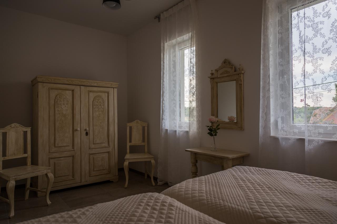 Radhe Resort Es Syam Meditacios Es Rendezvenykozpont Somogyvámos Buitenkant foto