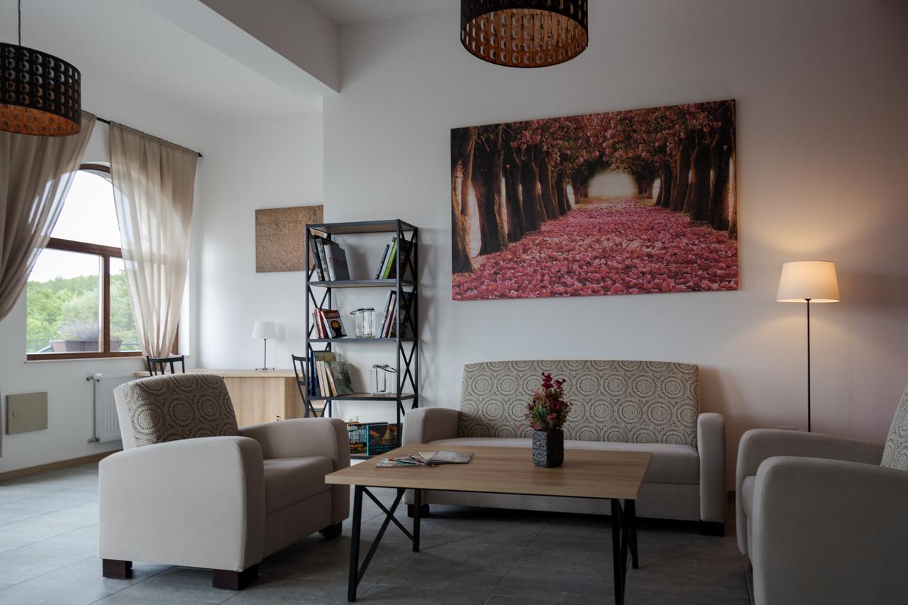 Radhe Resort Es Syam Meditacios Es Rendezvenykozpont Somogyvámos Buitenkant foto